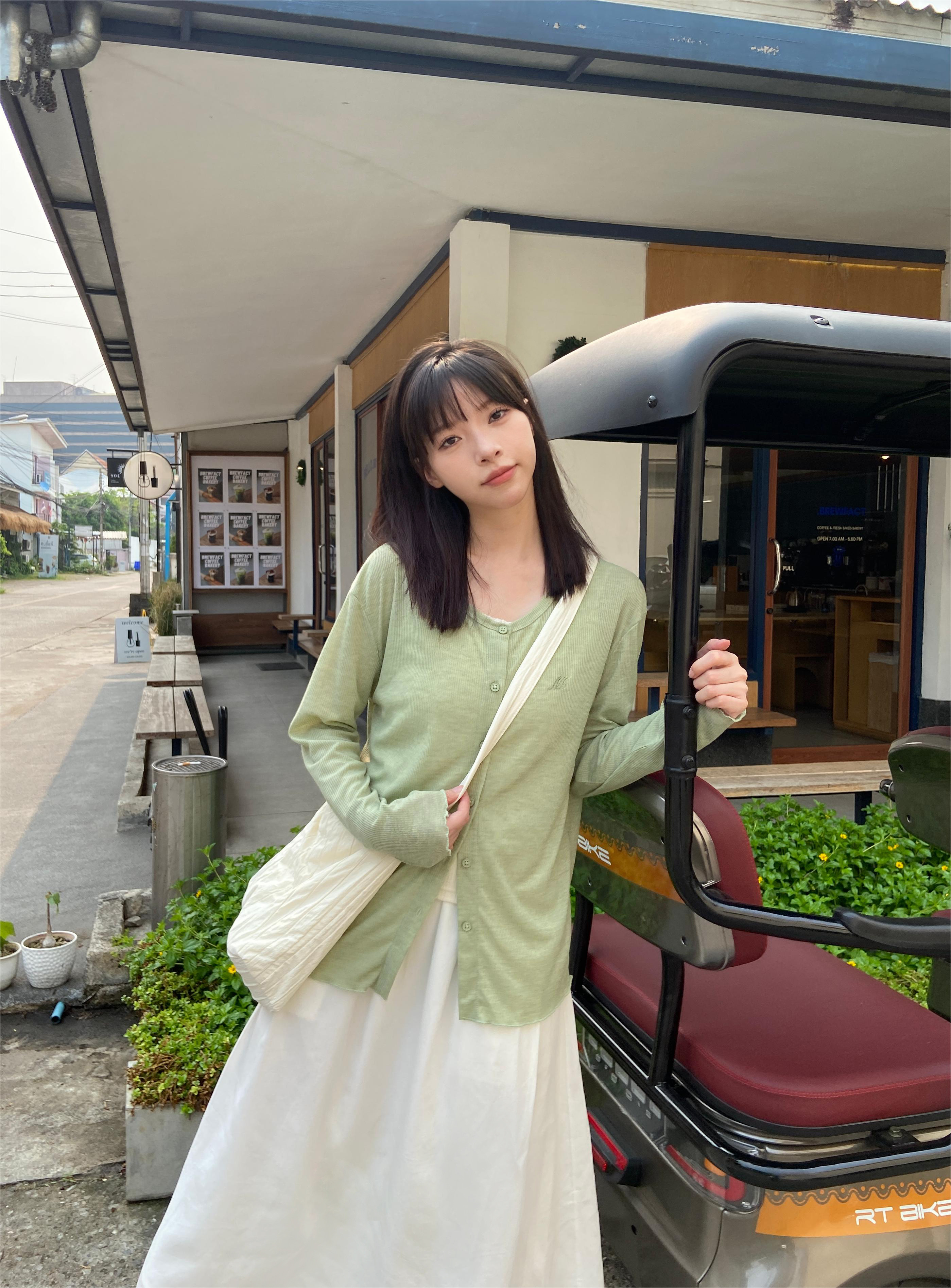 探索小巷中的隱藏美食寶藏，最新素人美食之旅 2024