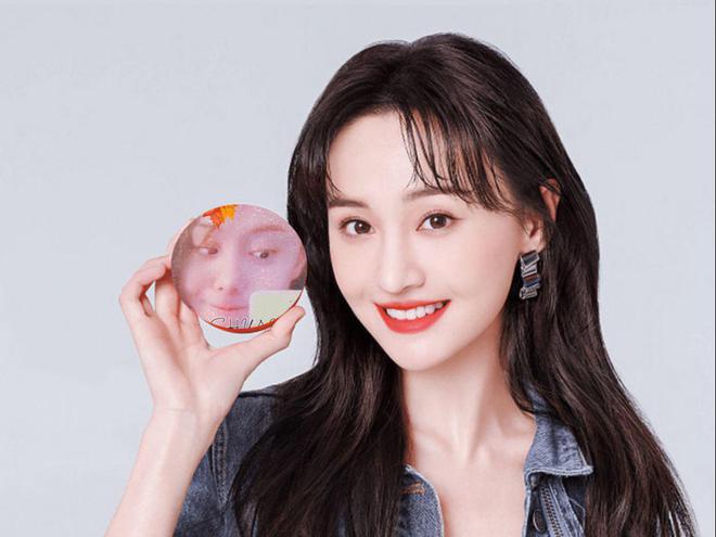 鄭爽2025最新動(dòng)態(tài)，蛻變之路，自信照亮未來成就展望