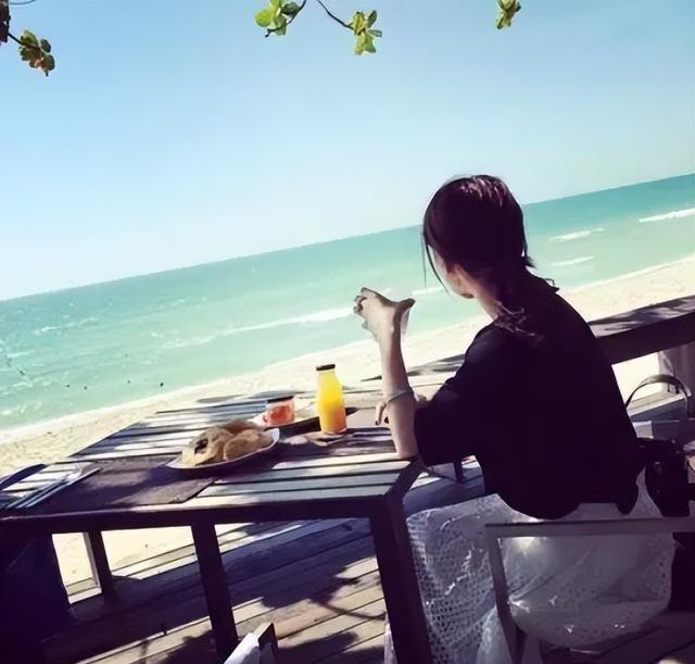 時尚選擇背后的多元解讀，最新頭像背影引領潮流趨勢