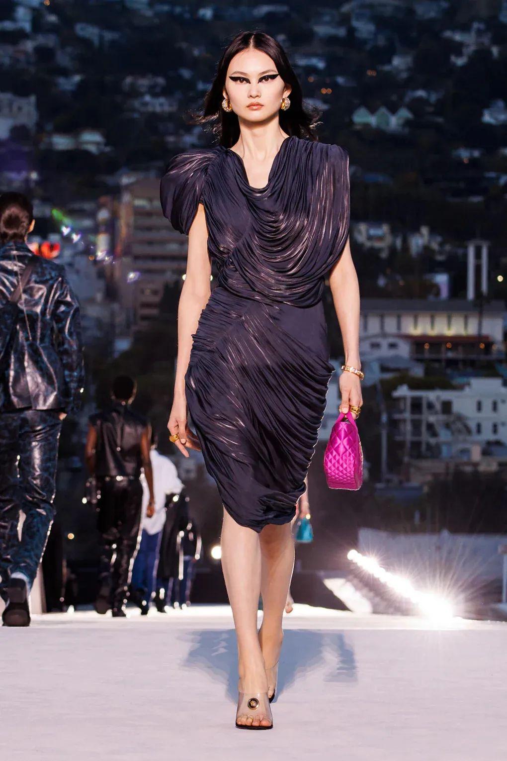 最新時(shí)尚秀，小巷中的隱秘時(shí)尚寶藏