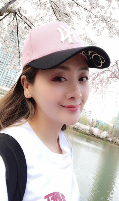 臀部打針視頻，文化現(xiàn)象的深度解讀與探討