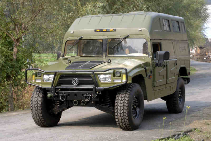 東風(fēng)最新軍車震撼登場(chǎng)，展現(xiàn)雄姿！