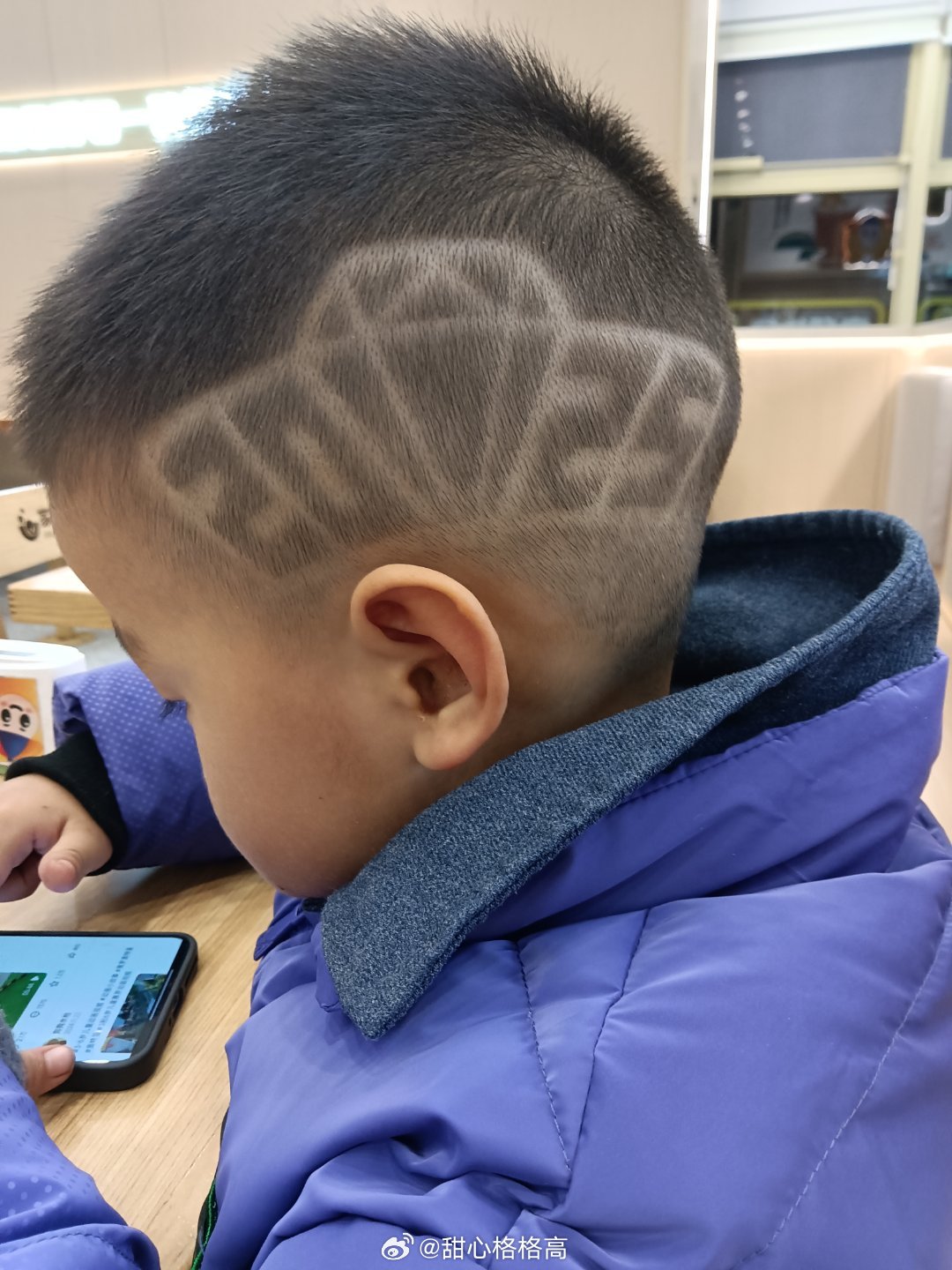 小杰的潮流之旅，最新兒童發(fā)型男的友情故事與發(fā)型風(fēng)采