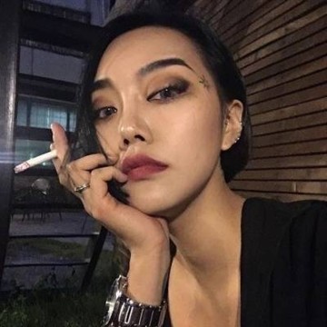 最新美女紋身圖案，時(shí)尚潮流中的個(gè)性表達(dá)