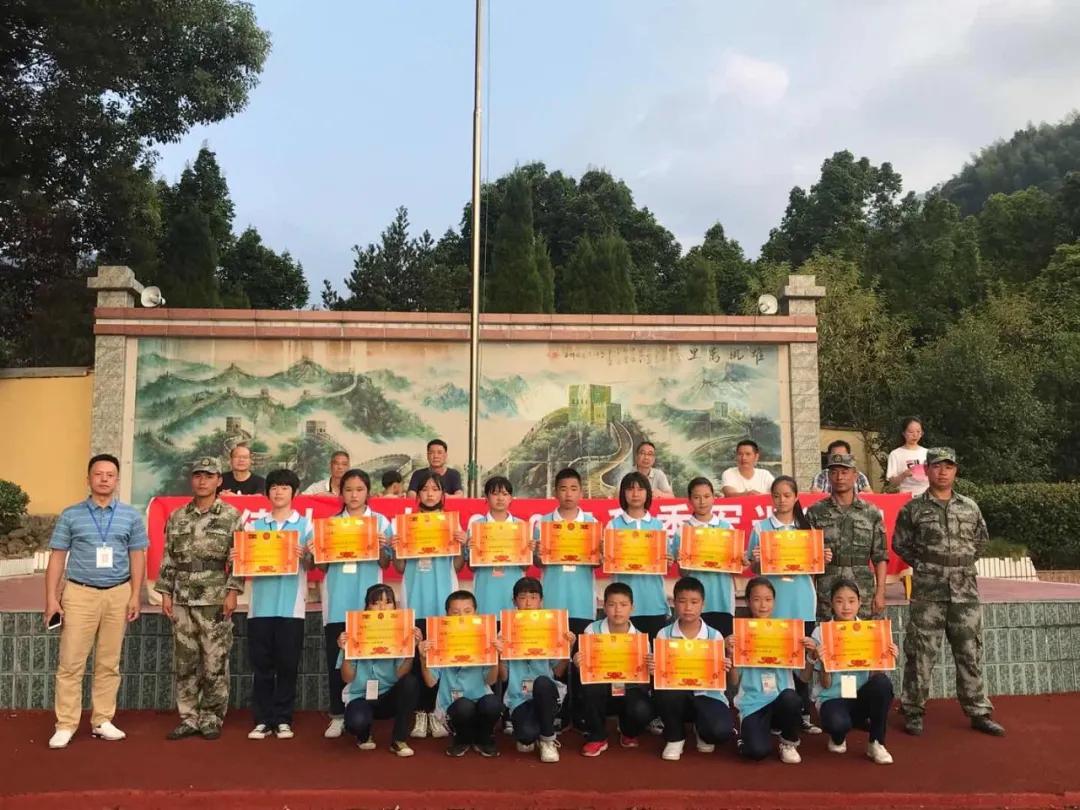 科技、社會與經(jīng)濟熱點話題的最新新聞摘要探討