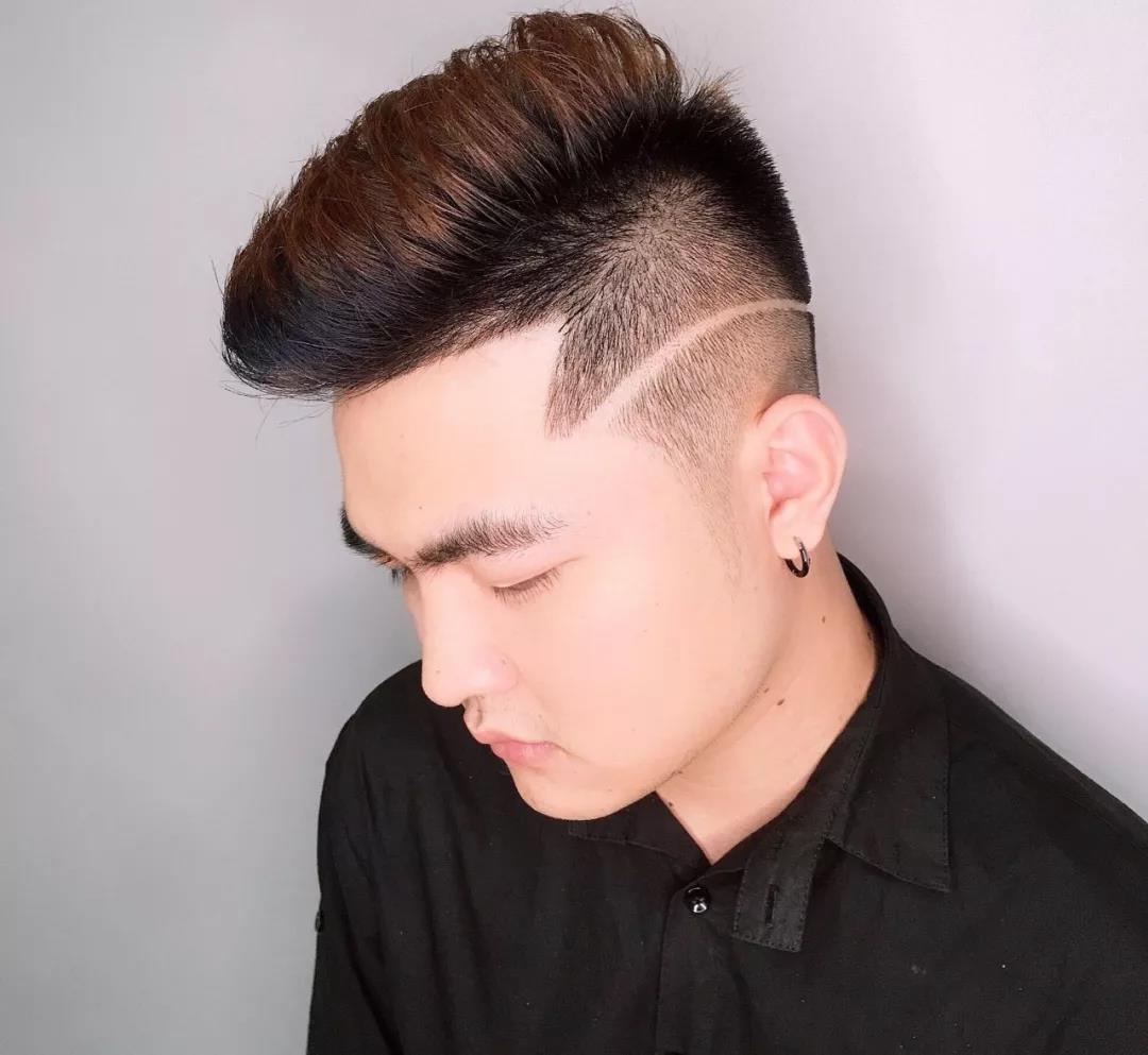 緊跟時尚步伐，成為潮流引領(lǐng)者的指南