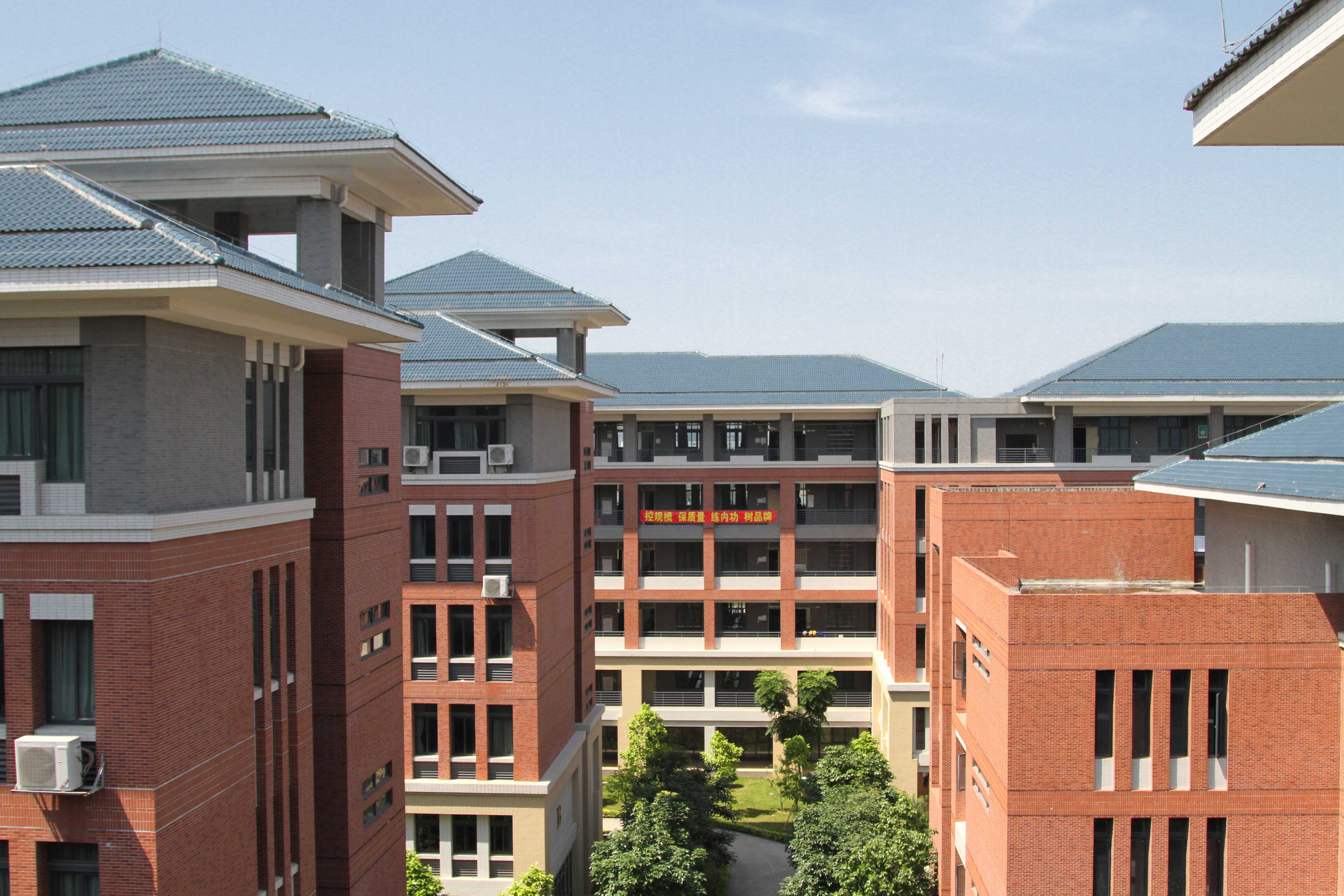 最新華學(xué)院，小巷特色小店的獨(dú)特魅力