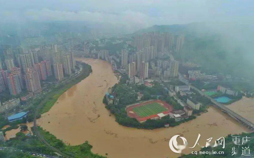 洪峰來(lái)襲，背景、事件、影響與時(shí)代重要性解析
