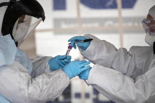 外國疫情最新進(jìn)展，科技新品引領(lǐng)防護(hù)生活，體驗(yàn)前沿科技的力量