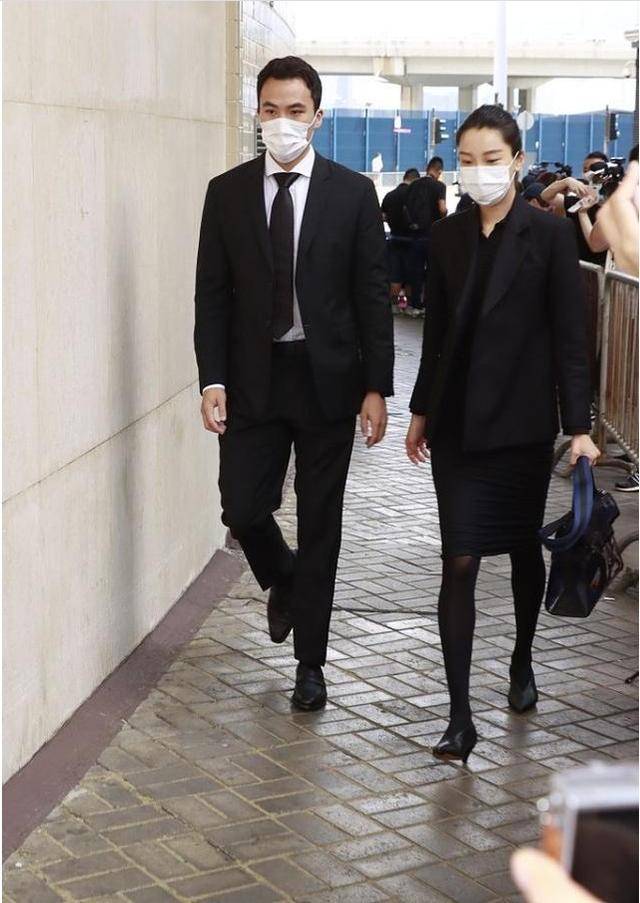 齊嬌最新時(shí)尚風(fēng)采，潮流魅力一覽無余