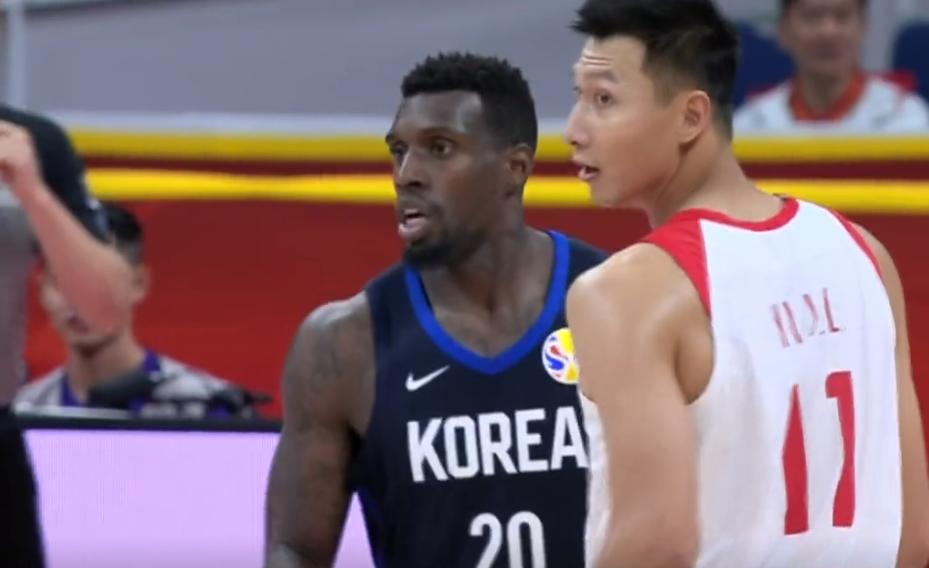 探究現(xiàn)代足球中的越位規(guī)則演變與地位分析