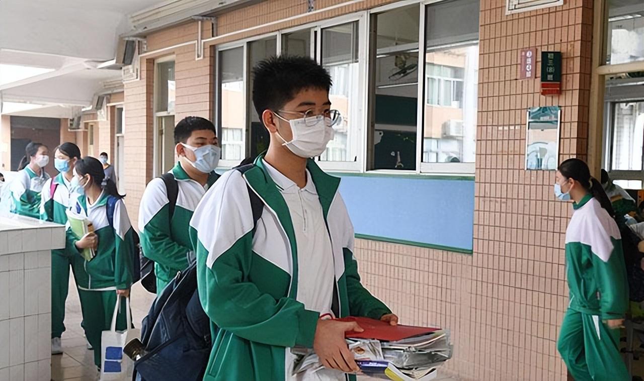 最新暴雨通知，科技智能守護安全，生活無憂預警通知