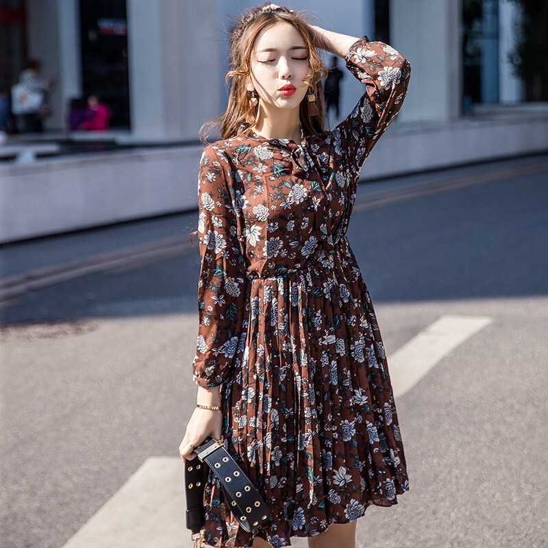 最新碎花裙時尚風(fēng)潮，讓你成為春日焦點(diǎn)！