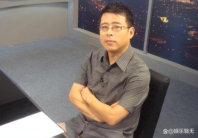 阿丘最新微博，社交媒體時(shí)代的言論自由與責(zé)任探討