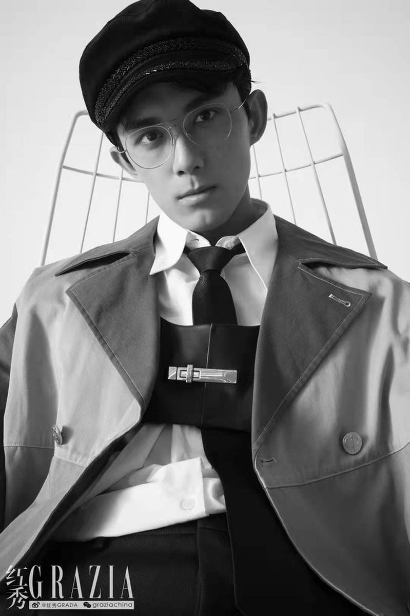 吳磊最新雜志封面，熱血少年的魅力無限風(fēng)采