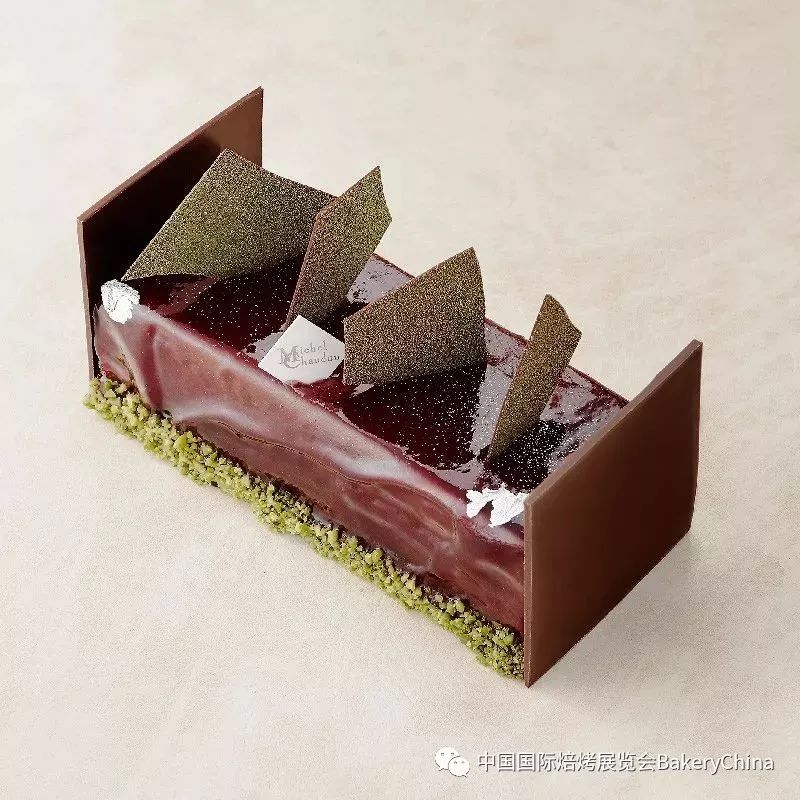 傳統(tǒng)與創(chuàng)新交融，最新三層壽糕的誕生與演繹