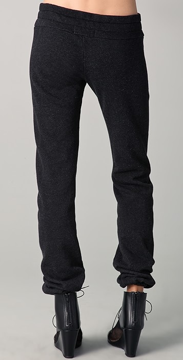 十字褲最新潮流，時(shí)尚潮流還是爭議話題？