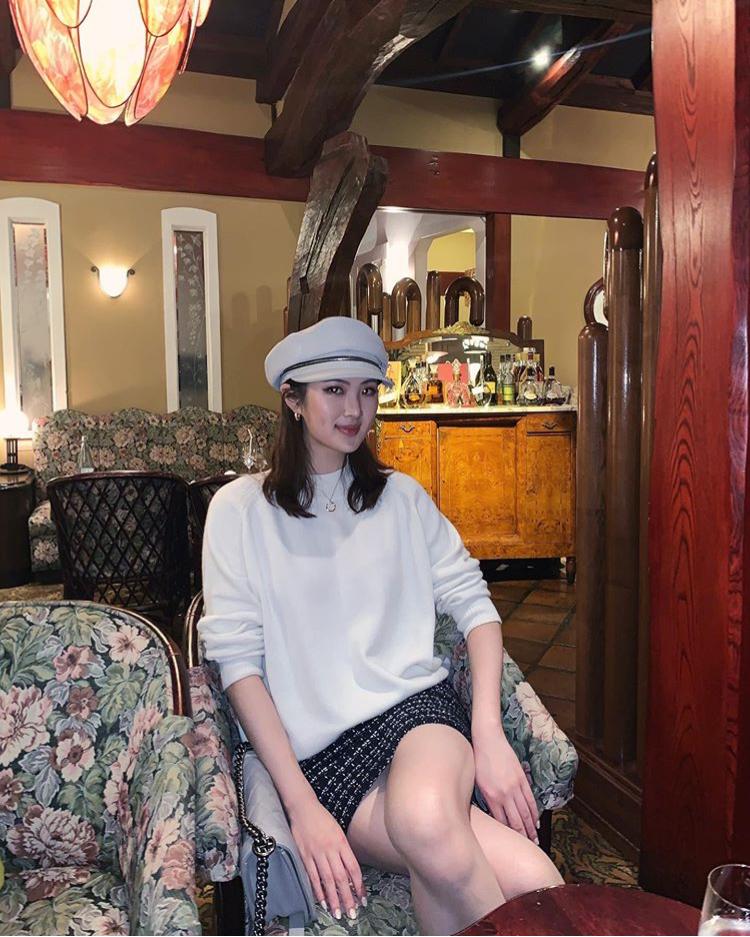 華為最新款女士智能手機(jī)，科技與時(shí)尚的完美融合亮相！