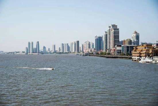 丹東市最新區(qū)，時(shí)代印記與發(fā)展見(jiàn)證