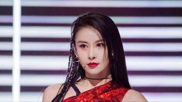 浪姐最新淘汰名單，變化中成長(zhǎng)，自信成就輝煌之路