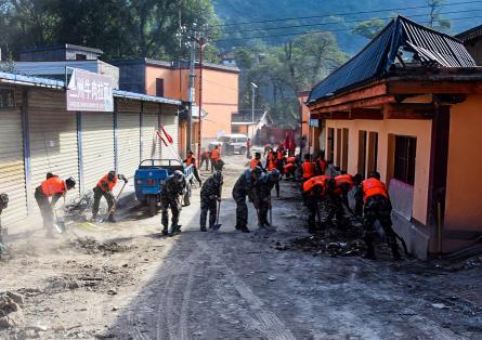 甘肅泥石流最新動態(tài)，災(zāi)難預(yù)警與應(yīng)對策略探討