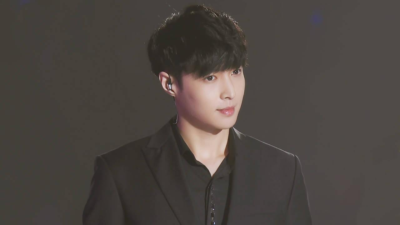 張藝興最新動態(tài)更新，揭秘他的最新狀況